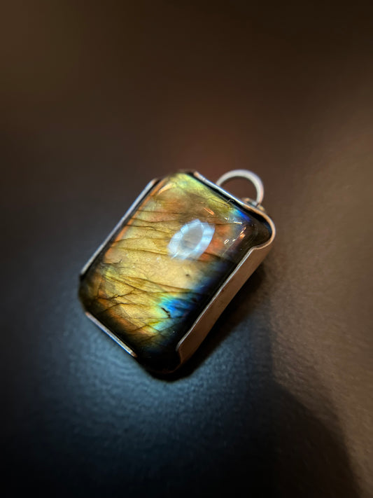 Labradorite Pendant